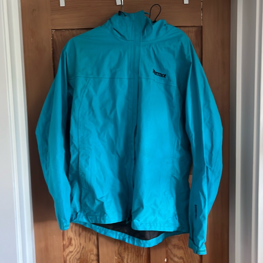 Marmot women’s XL Goretex rain jacket.